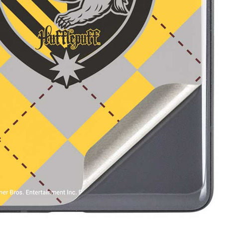 Wizarding World Harry Potter Hufflepuff Crest Google Pixel 7a Skin